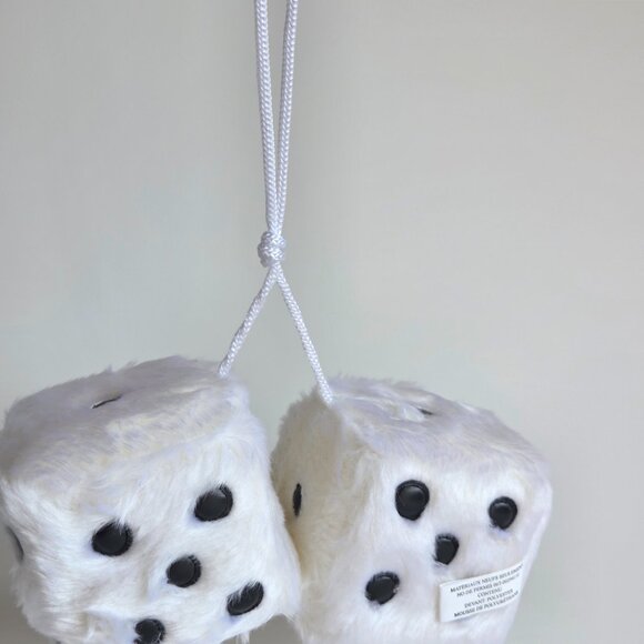 Fluffy White Fuzzy Dice - Retro Style - Picture 7 of 9